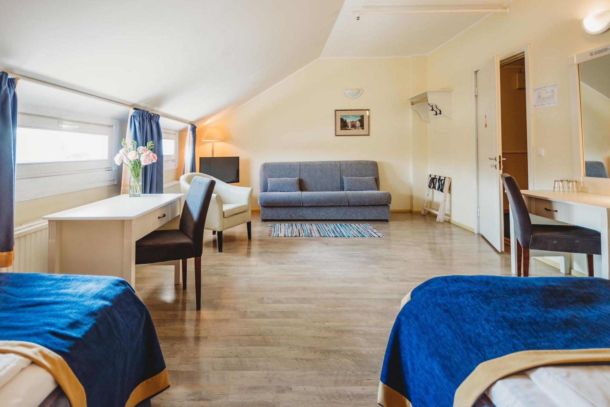 Economy Hotel Tallinn Extérieur photo
