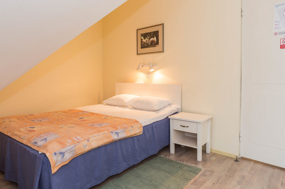 Economy Hotel Tallinn Extérieur photo